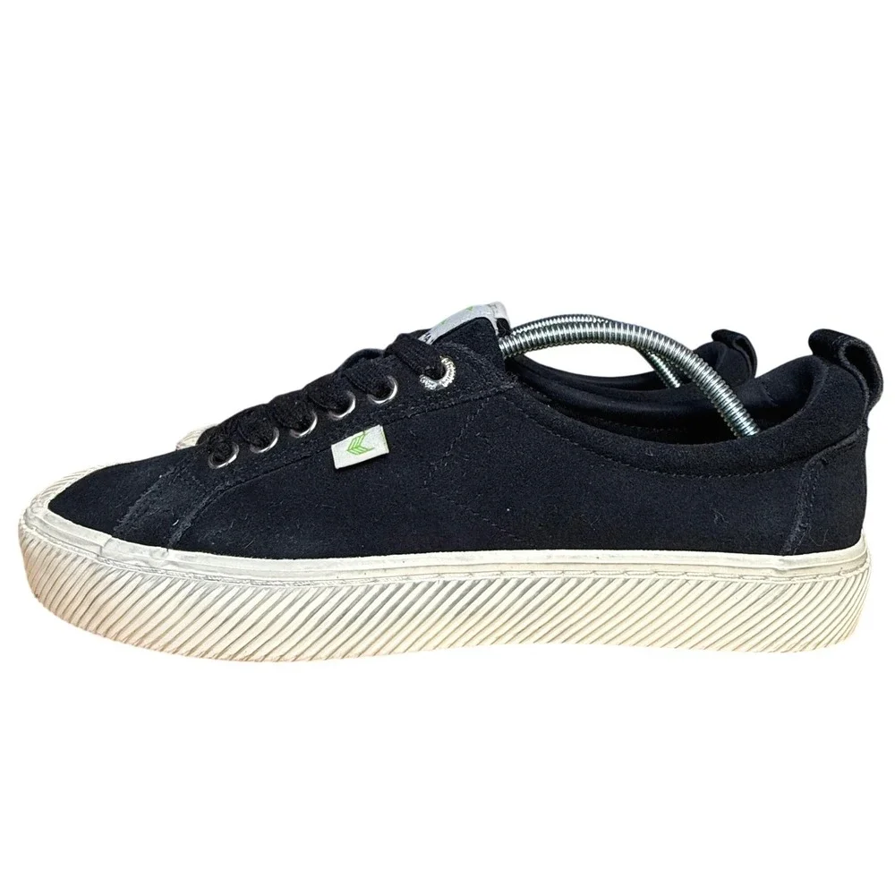 Cariuma‎ OCA Low Black Canvas Suede Sneakers Womens 9.5 Mens 8 100102B01M